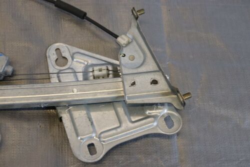 Used Honda S2000 Passenger Window Regulator Unit - Image 4