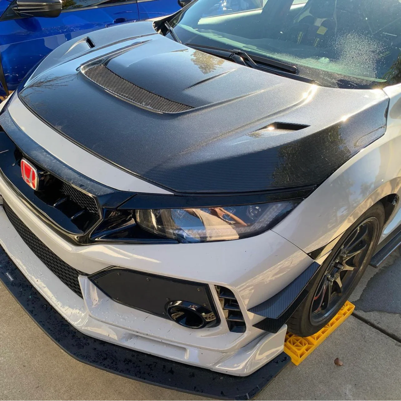 Honda 17-21 Civic Type R FK8 Varis Style Carbon Fiber Hood - Image 10