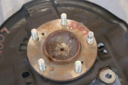 Used Honda S2000 Left Front Spindle and Hub Knuckle - Image 7